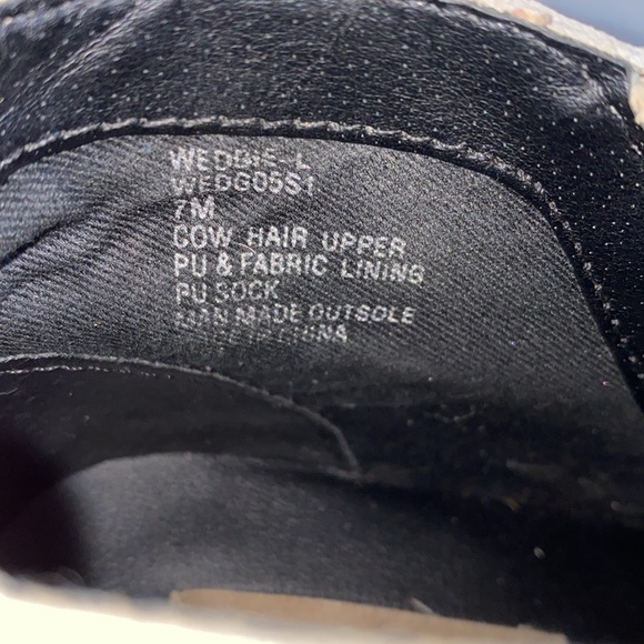 Steve Madden Calf Hair Wedges🌟 - Picture 4 of 4